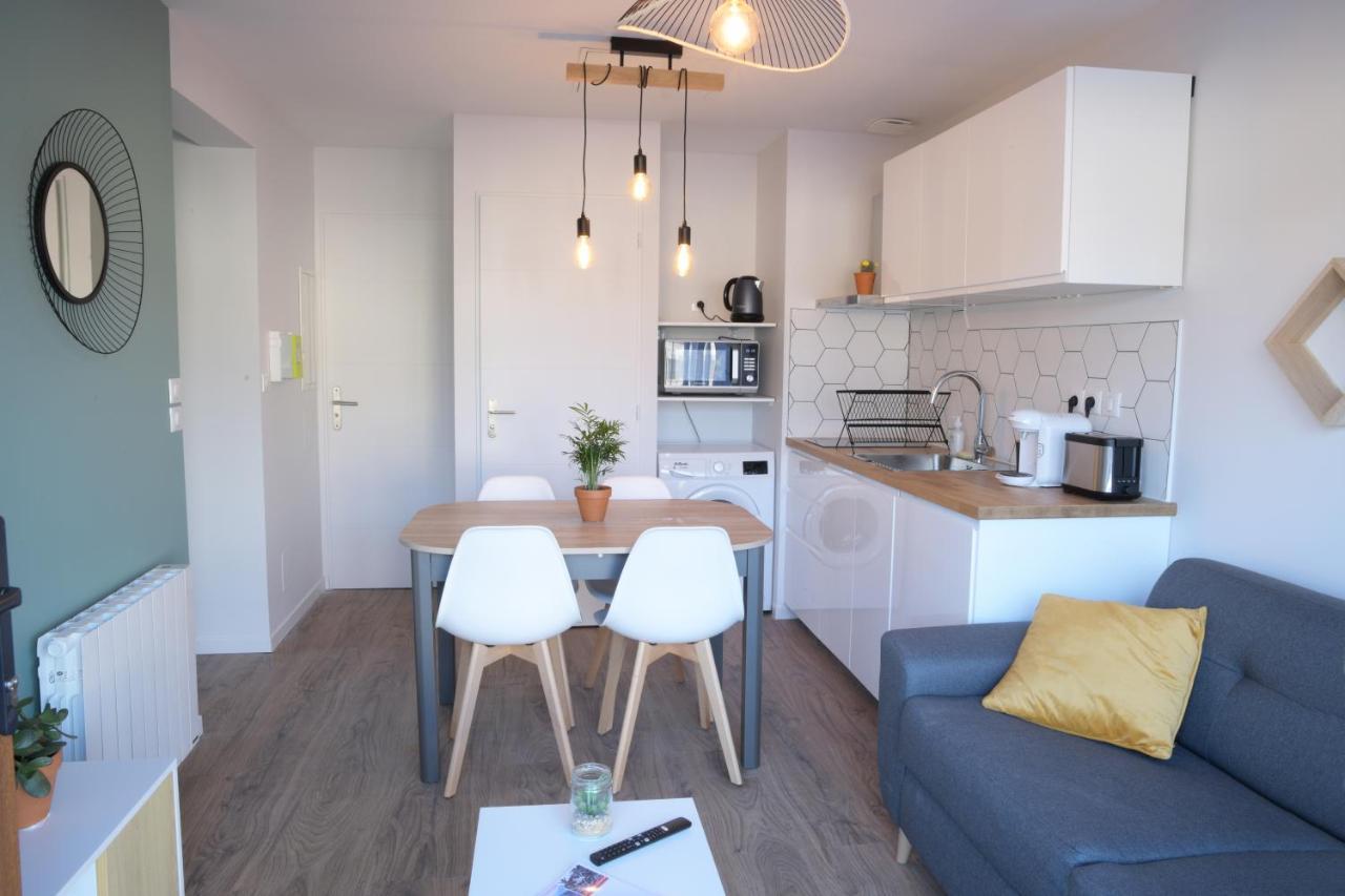 Appart T2 Avec Terrasse, Parking Et Wifi Angoulême Zewnętrze zdjęcie
