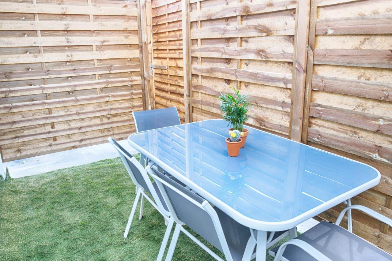 Appart T2 Avec Terrasse, Parking Et Wifi Angoulême Zewnętrze zdjęcie