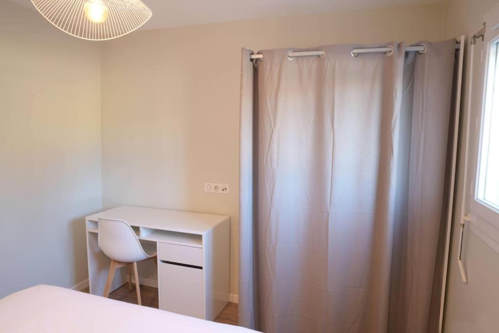 Appart T2 Avec Terrasse, Parking Et Wifi Angoulême Zewnętrze zdjęcie
